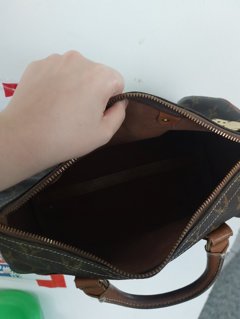 1980s Louis Vuitton Speedy Bag - Picture 9 of 12
